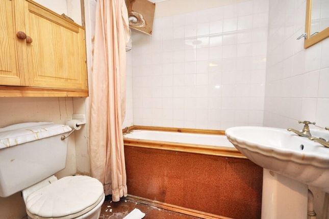 32, George Street, Stranraer photo 4