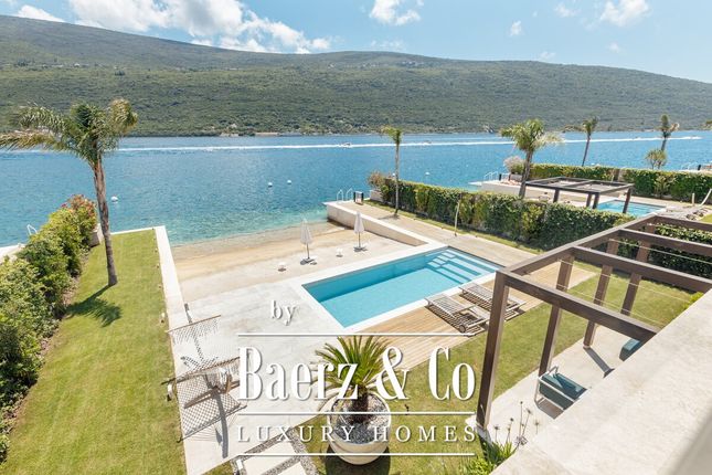 Villa for sale in Herceg Novi, Montenegro