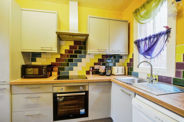 12, Lumley Avenue, SKEGNESS photo 3