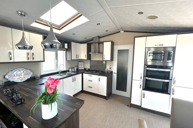 New Beach Holiday Park, Dymchurch photo 3