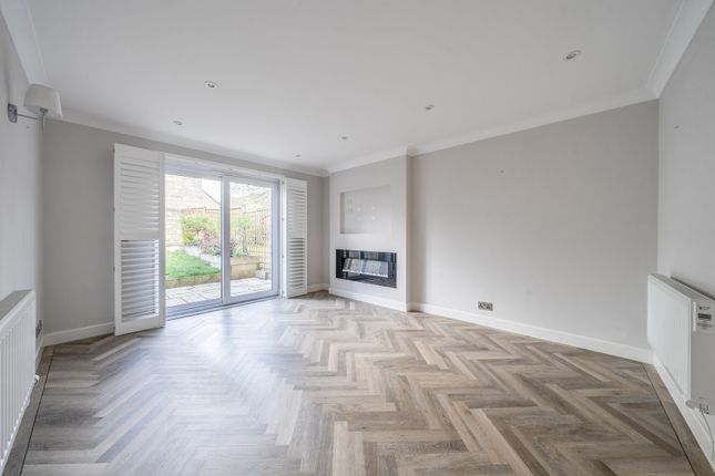 19, Northlands Way, Gloucestershire photo 3
