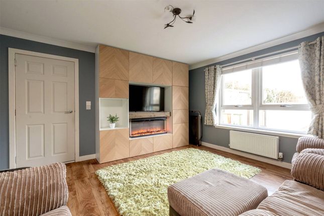 1 St. Marys Court, Dalkeith Midlothian photo 3