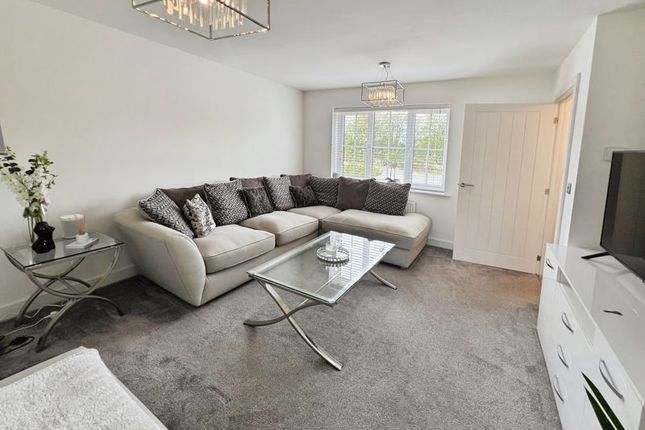 9, Keegan Drive, Manchester photo 3