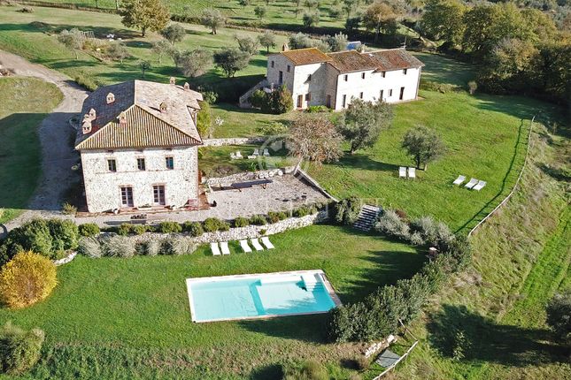 Thumbnail Villa for sale in Montegabbione, Terni, Umbria