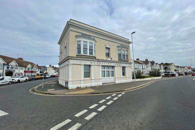 Flat to rent in Ham Road, Worthing