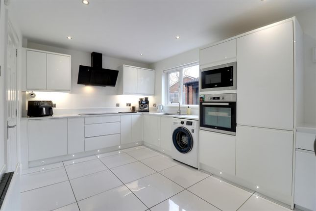 16, Whitethorn Brae, Newtownards photo 4
