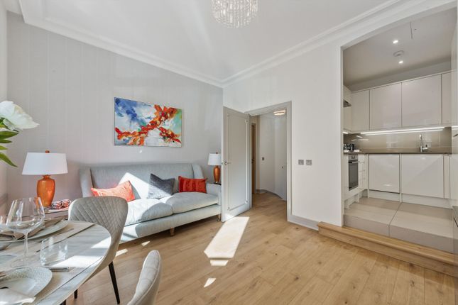 Flat to rent in Park Street, Mayfair, London