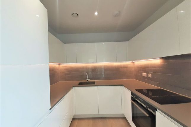 8 Caravel House, 2 Rendal Way, London photo 2