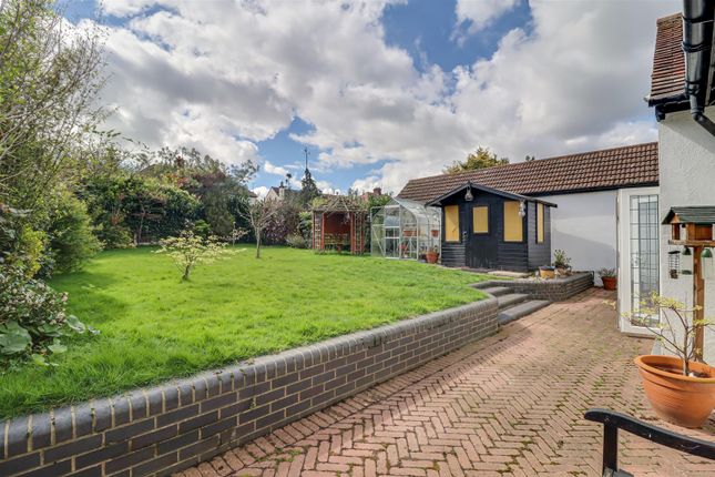 Property for sale in Taunton Drive, Westcliff-On-Sea