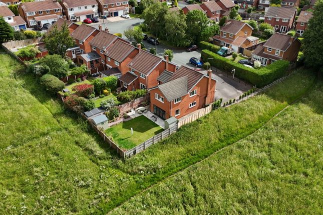26, Convent Close, Stafford photo 4