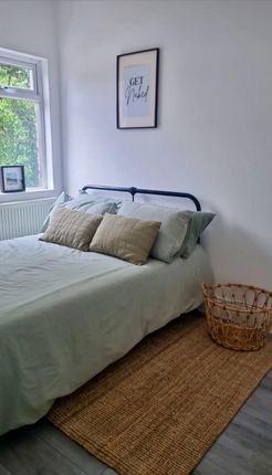 Flat to rent in Hartington Road, Liverpool