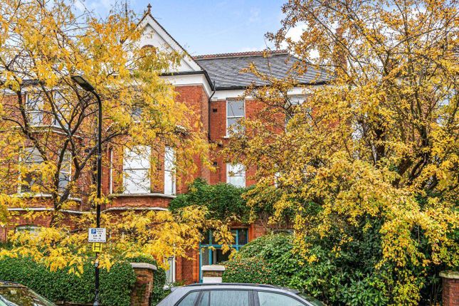 Flat for sale in Canfield Gardens, London
