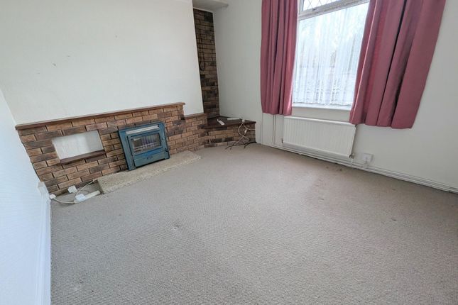 3, Brynheulog Terrace, Cwmllynfell photo 4