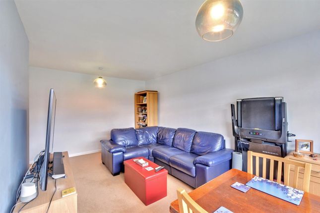 1, Andrews Court, Chilwell photo 3