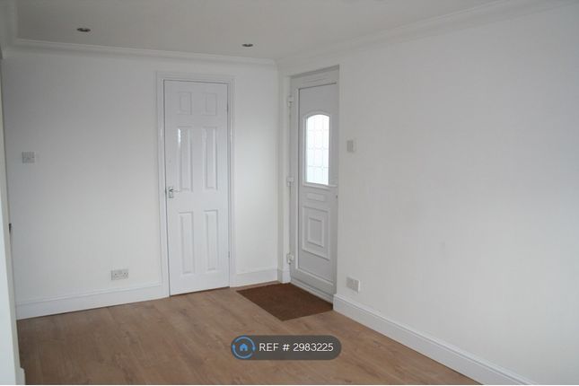 A Hawkesbury Drive, Calcot, Reading photo 3