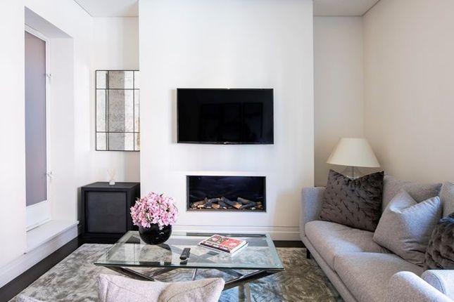 Flat 1.01, London photo 3