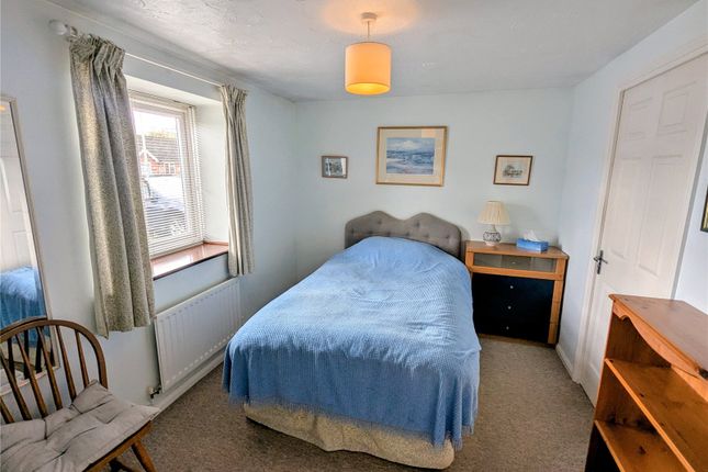 Howards Way, Ipswich photo 4