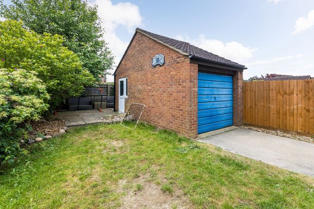 12 Hean Close, Abingdon photo 4