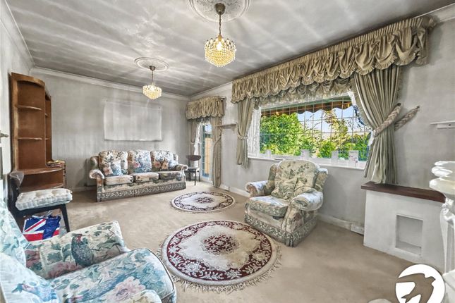57, Wren Road, Kent photo 3