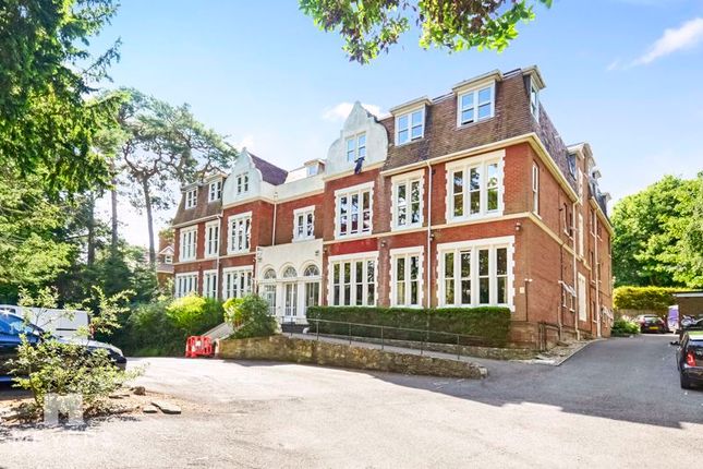 Thumbnail Flat for sale in Chine Gate Manor, 39 Knyveton Road, Bournemouth