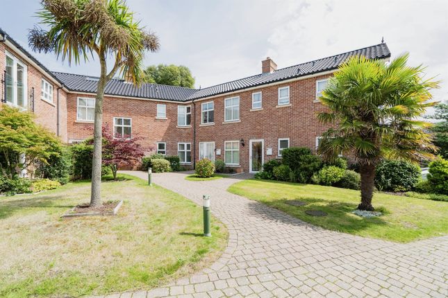 Thumbnail Flat for sale in Old Coach Road, Cromer