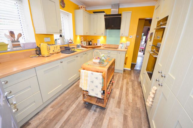20, Shrubfield Grove, Corby photo 2