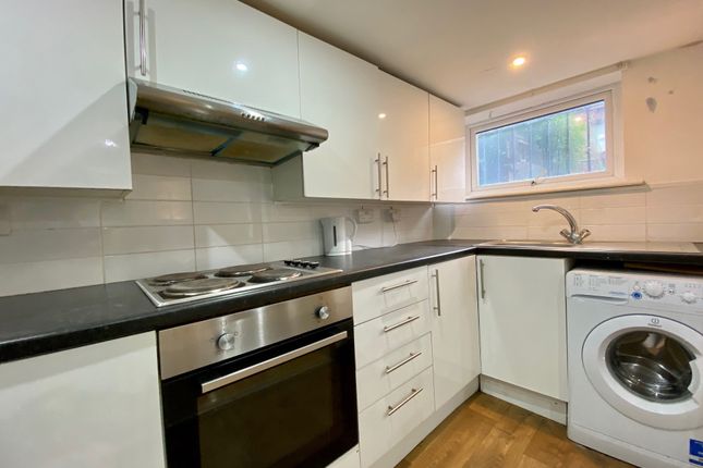Royal Park Avenue, 20, Leeds photo 4
