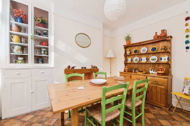 4, Gordon Road, Devon photo 3