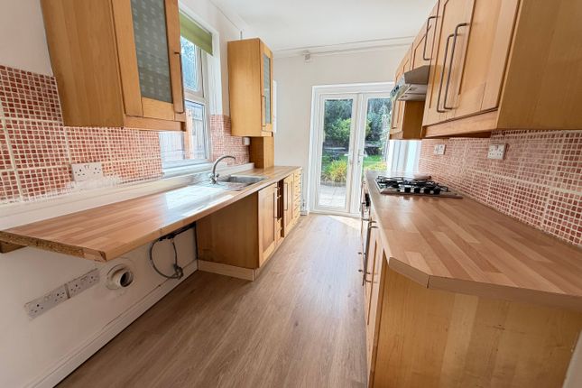 195, Harborne Lane, Birmingham photo 5