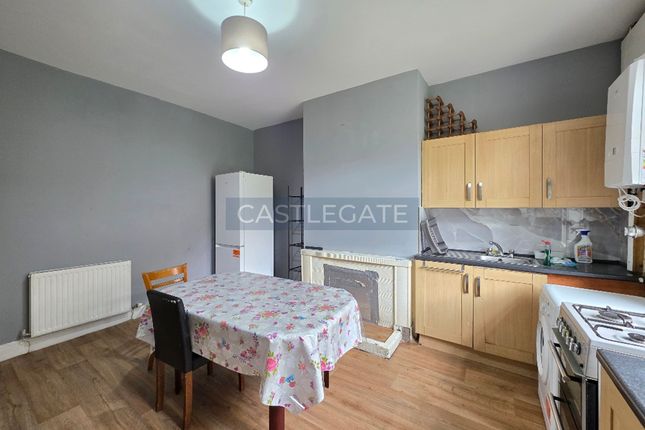 6 Bell Street, Huddersfield photo 3