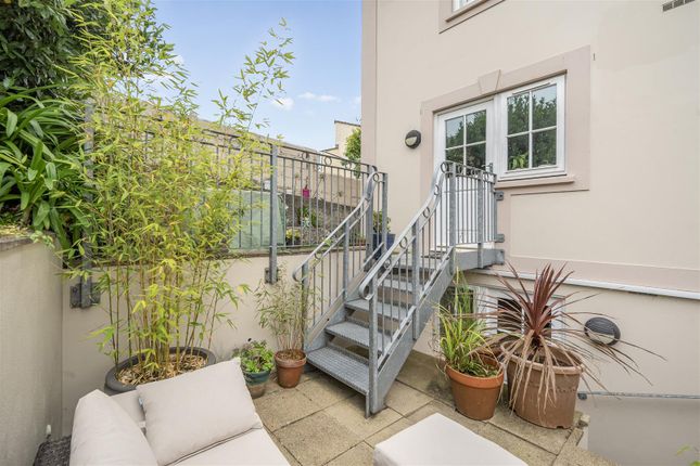 5 Kimberley Croft, Trevethan Rise, Falmouth photo 4