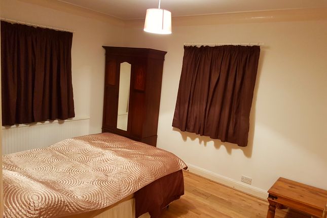 Thumbnail Room to rent in Shakespeare Avenue, Hayes