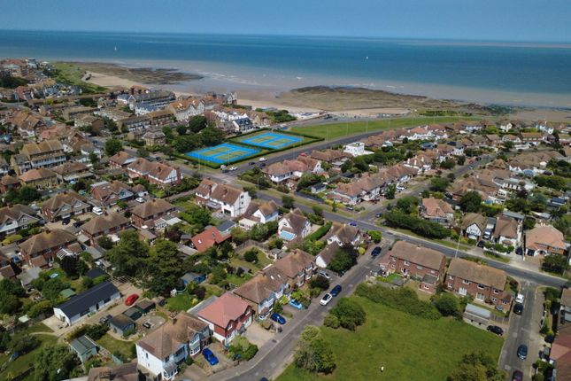 24, The Courts, Margate photo 2