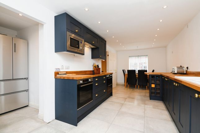 Link-detached house for sale in Cornelius Vale, Chelmsford