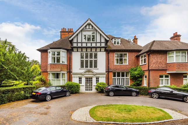 Flat for sale in Wrayfield, Wray Common Road, Reigate