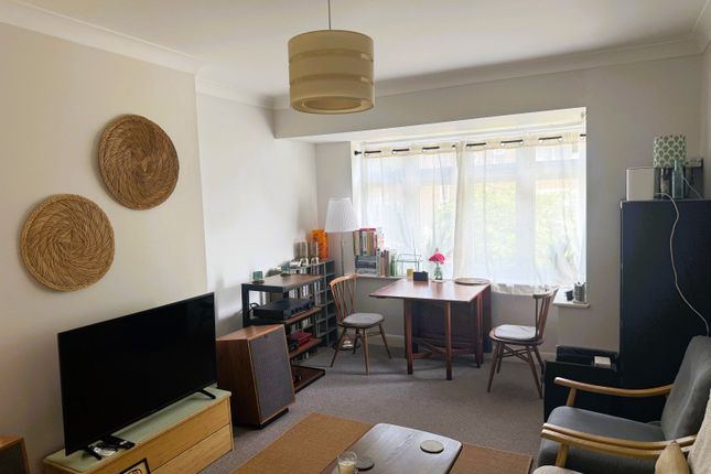 22, Dale View, Hove photo 2