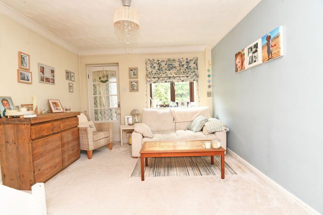 8 Quarry Lane, Harrogate photo 2