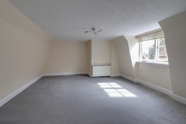 Property to rent in The Haywards, The Lawns Drive, Broxbourne, Hertfordshire