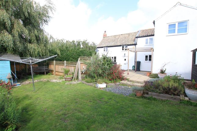 Thumbnail Detached house for sale in Red Lion Lane, Sutton, Ely
