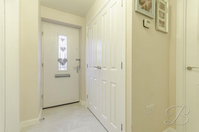 Taurus Close, Mansfield photo 4