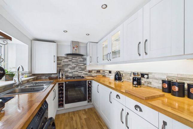 24A, Hill Park Terrace, Paignton photo 2