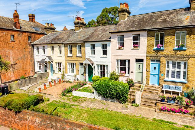 2-bed house on 6, Norman Terrace, Leigh-on-sea, £365,000
