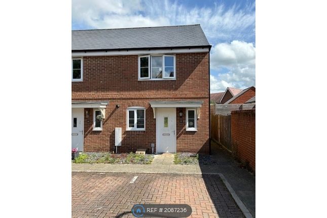 Thumbnail End terrace house to rent in Roe Gardens, Reading