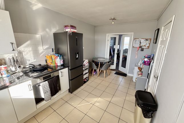 Flat 10, Wyre View, Fleetwood photo 5