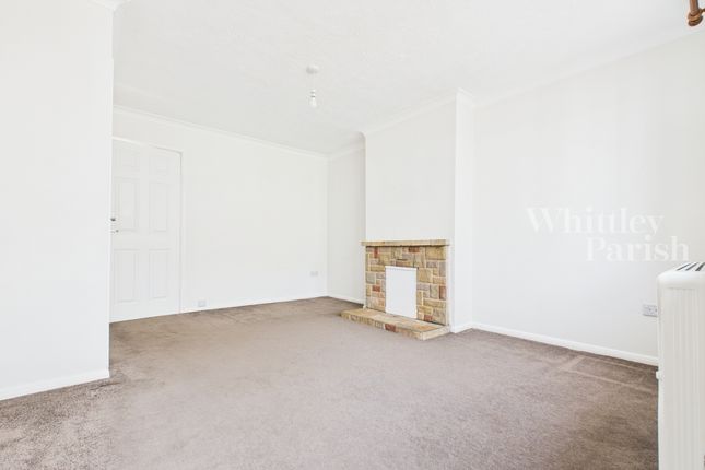 10, Woodland Rise, Norwich photo 3