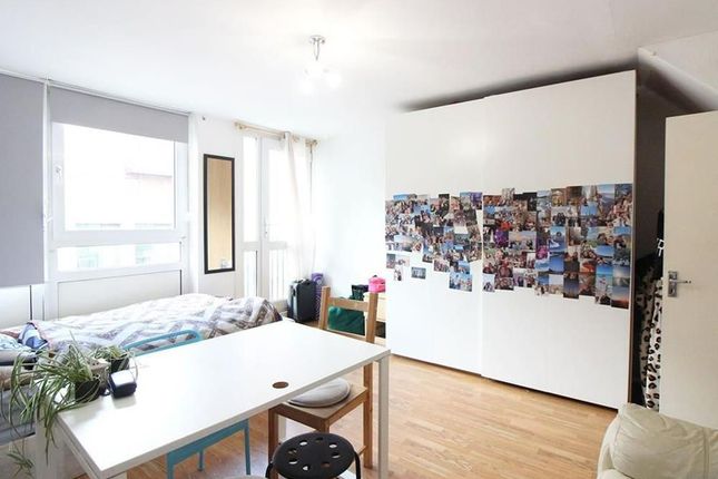 Flat for sale in Stanhope Street, Euston, London