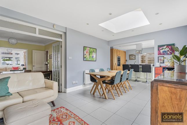 6, West Court,, North Wembley photo 3