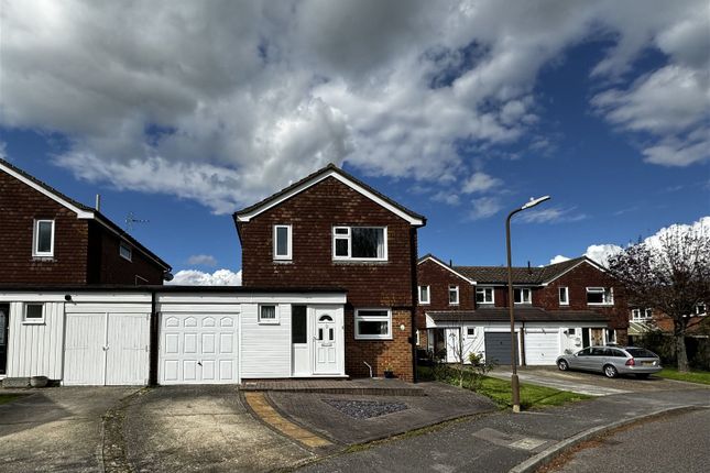 Link-detached house for sale in Staple Drive, Staplehurst, Tonbridge