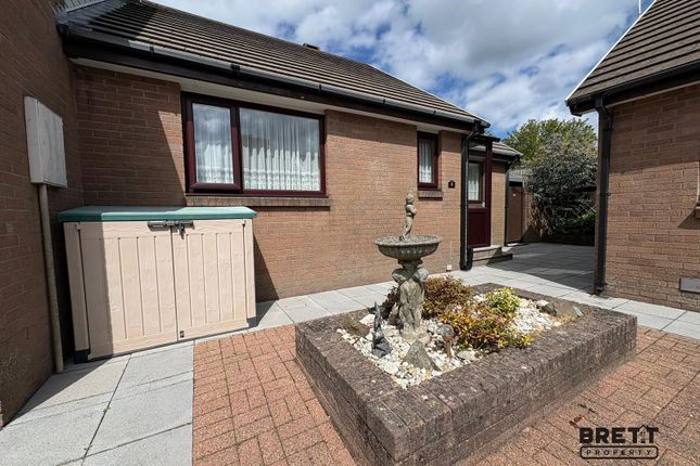 2-bed house on 5, Tollgate Court, Milford Haven, £199,950