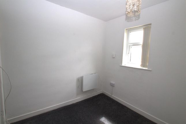 Back Bedroom.Jpg